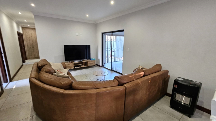 3 Bedroom Property for Sale in Melodie North West